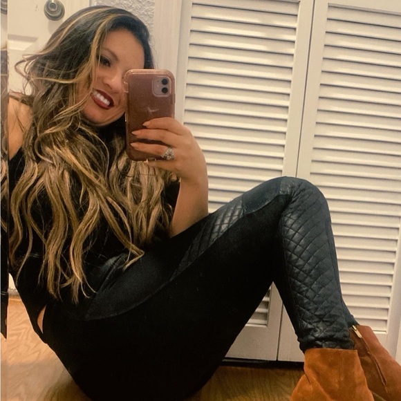 Meet your Posher, Lex - Picture 2 of 3